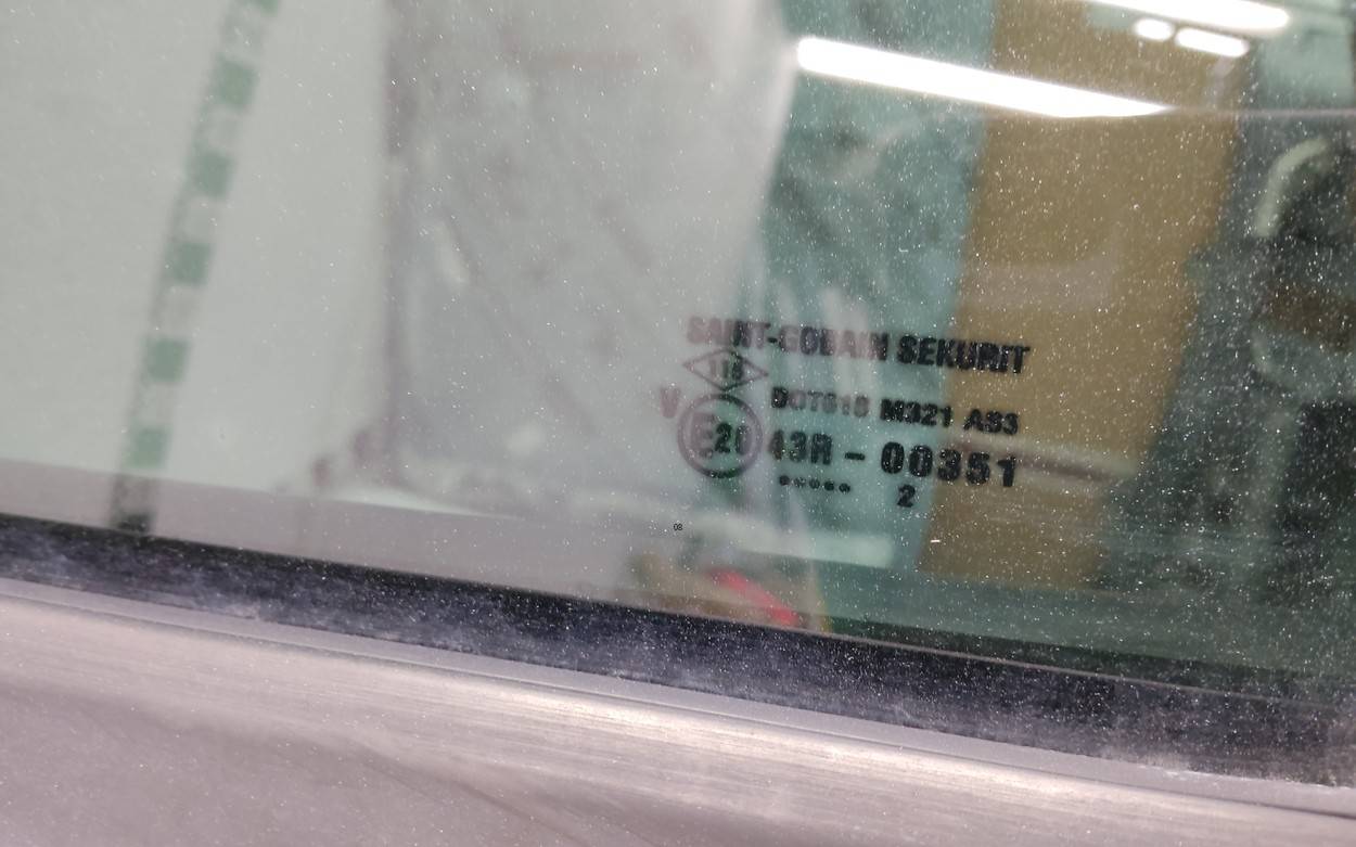 Дверь задняя левая