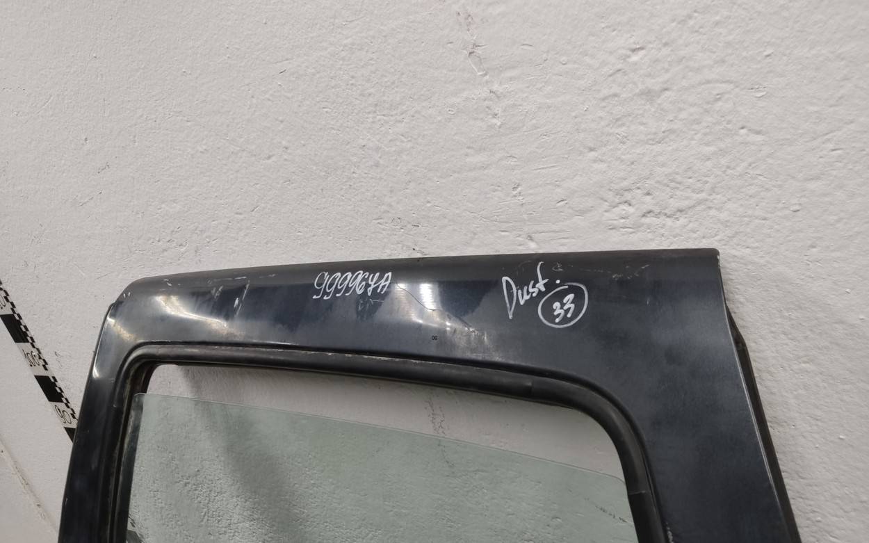 Дверь задняя левая