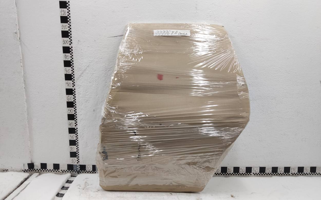 Дверь задняя левая