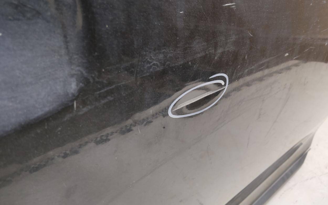 Дверь задняя правая