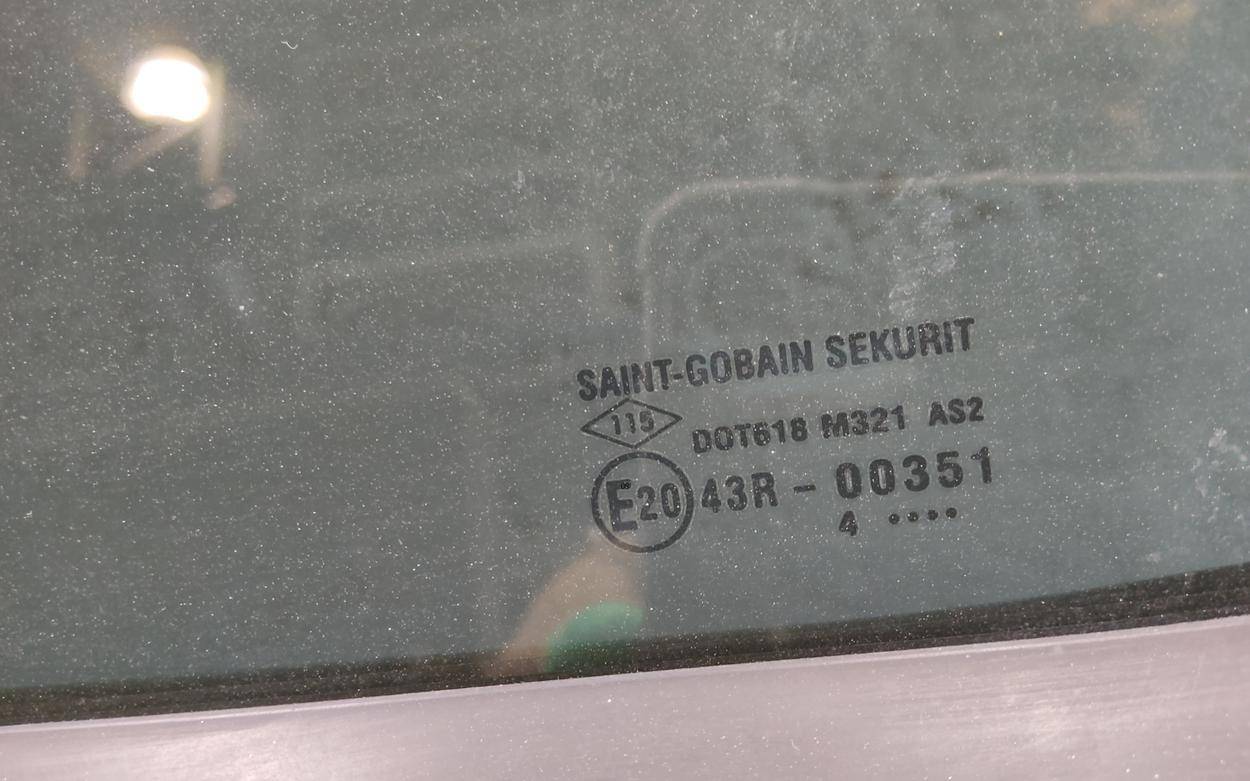 Дверь задняя левая