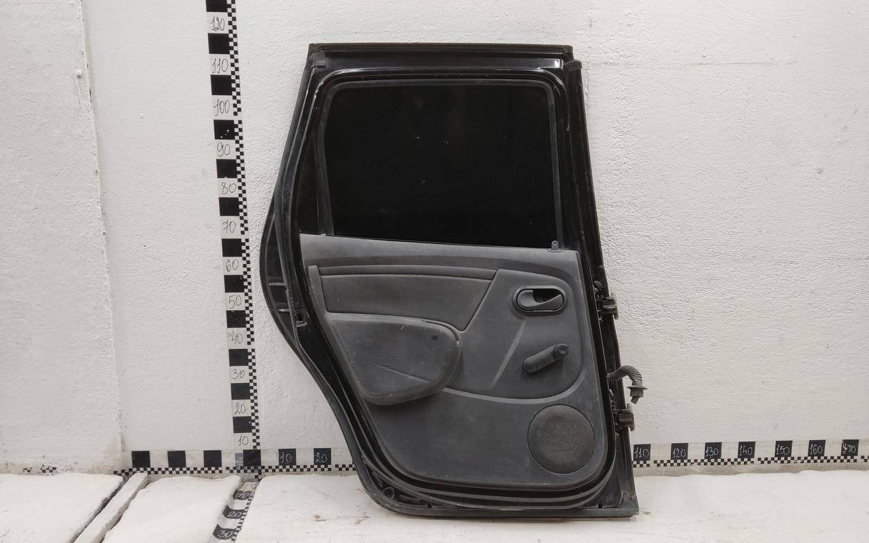 Дверь задняя левая