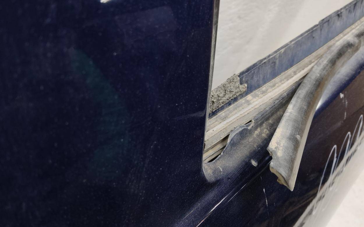 Дверь задняя левая