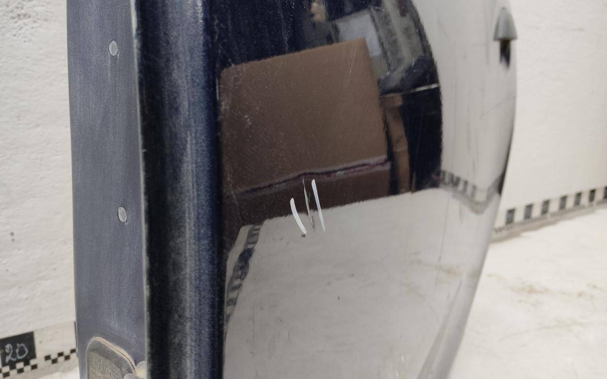 Дверь задняя левая