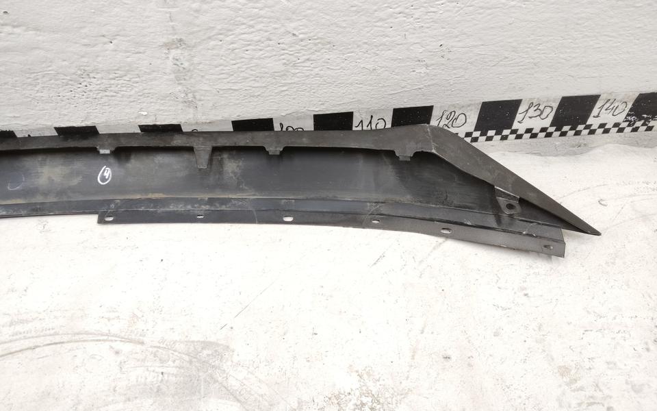 Накладка решетки радиатора верхняя Mazda CX-5 2 "Api"