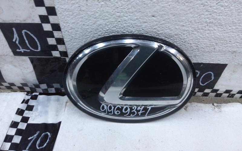 Эмблема решетки радиатора Lexus RX 3