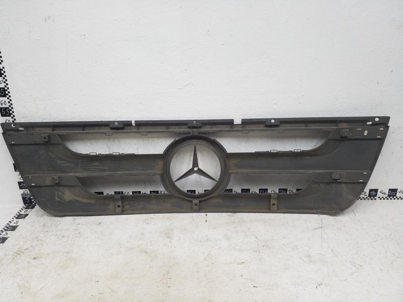 Решётка радиатора Mercedes Benz Actros 3
